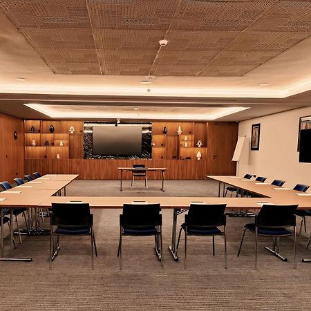 Hotel Jadali & Spa Marrakesh Exterior photo The meeting room of the Federal Council