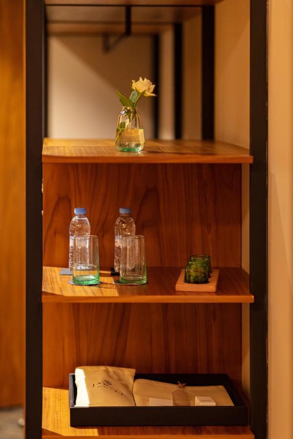 Hotel Jadali & Spa Marrakesh Exterior photo Bottled water in a hotel room