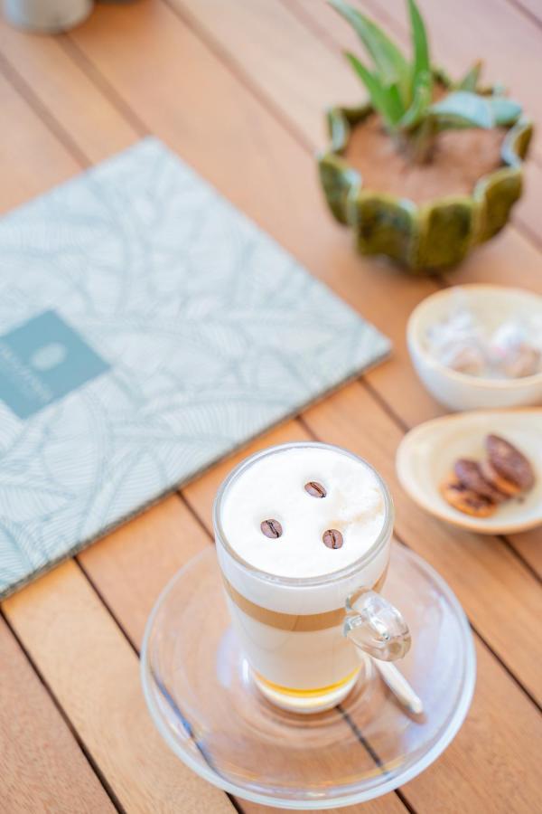 Hotel Jadali & Spa Marrakesh Exterior photo A latte