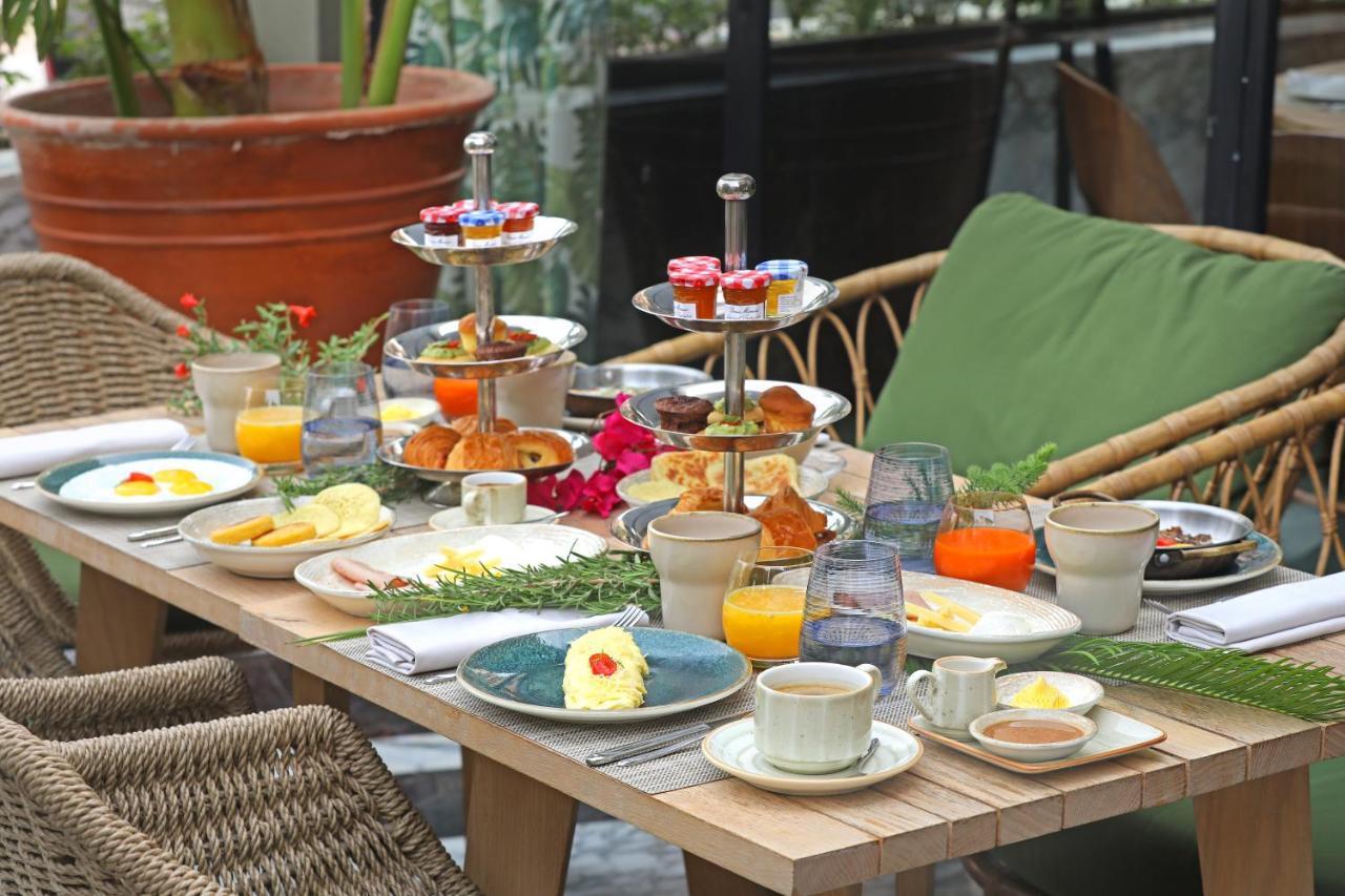 Hotel Jadali & Spa Marrakesh Exterior photo A breakfast table