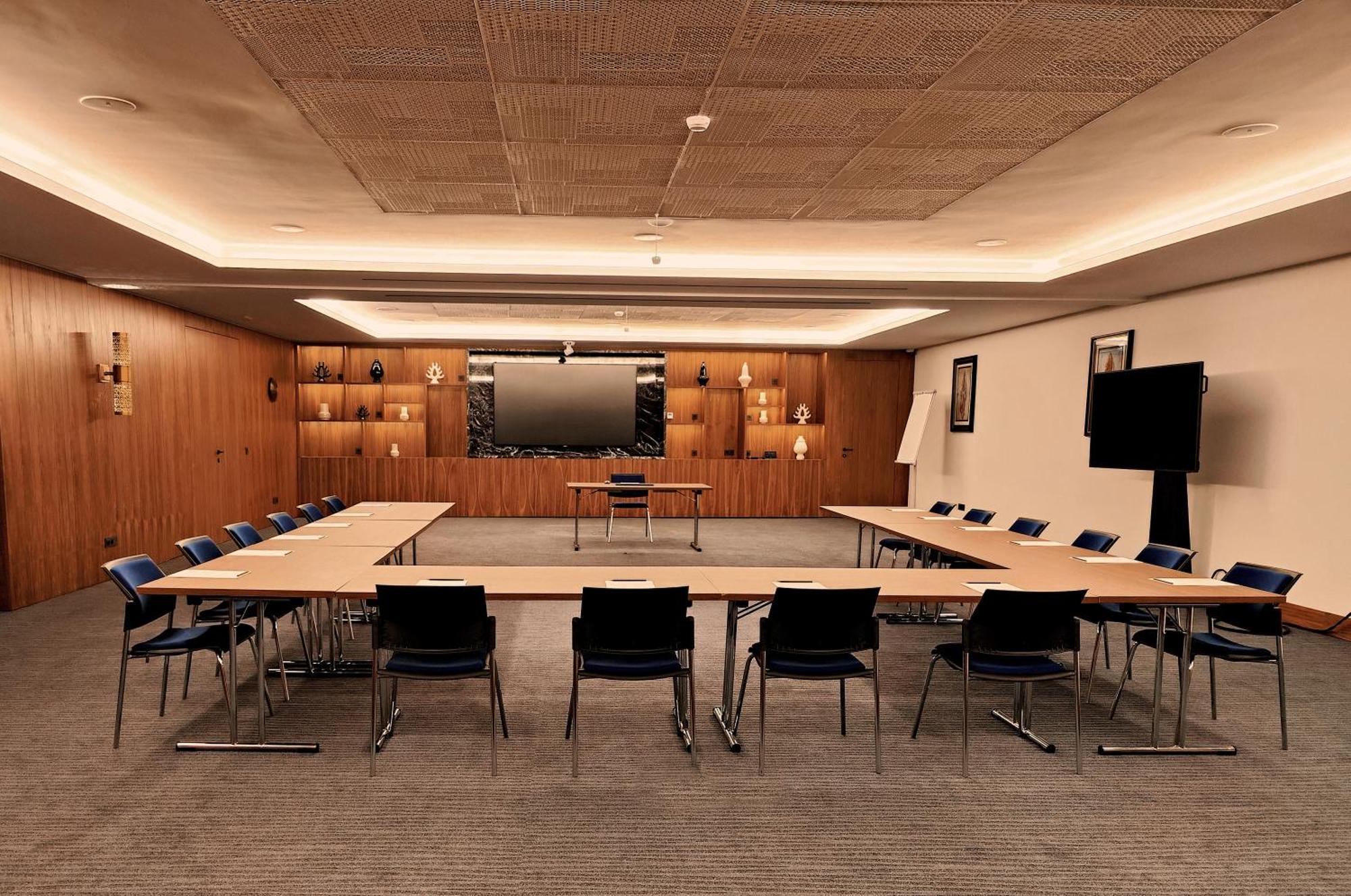 Hotel Jadali & Spa Marrakesh Exterior photo The meeting room of the Federal Council